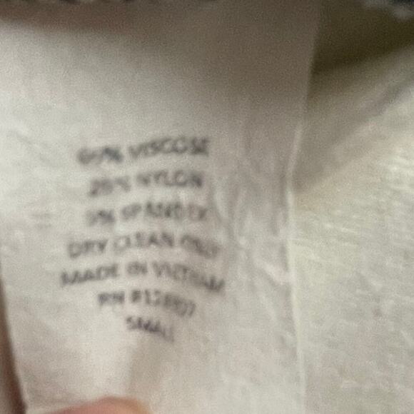 Grayson Size Small Stretch Shirt with Mesh Shoulder Accents Ivory - Picture 5 of 5